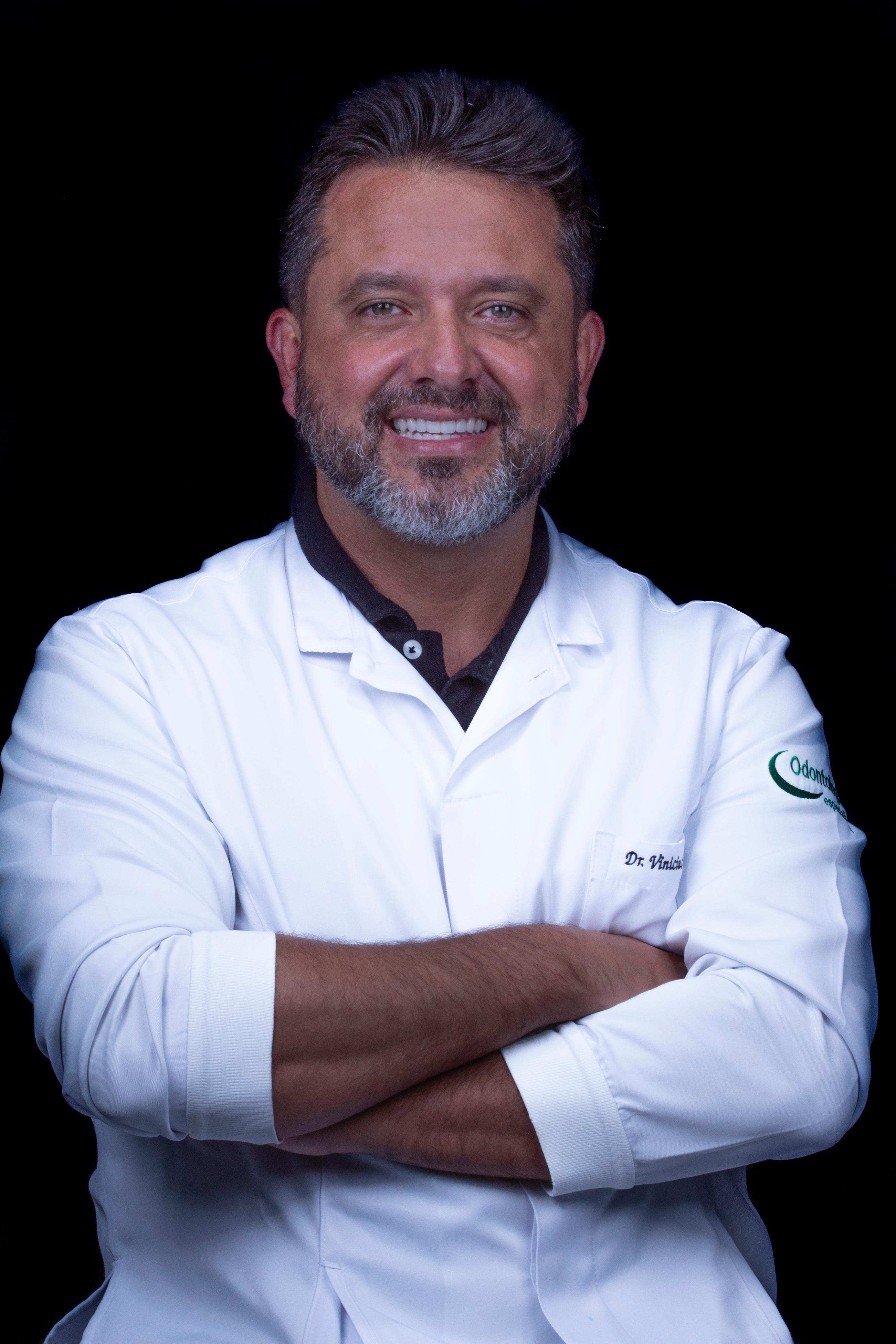 Dr. Marcus Vinicius Arnone Machado